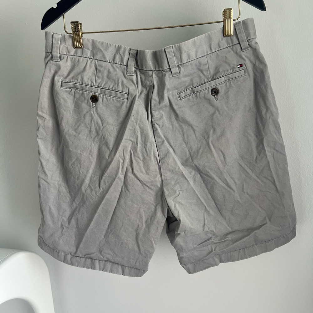 Tommy Hilfiger Men Shorts - Picture 2 of 3